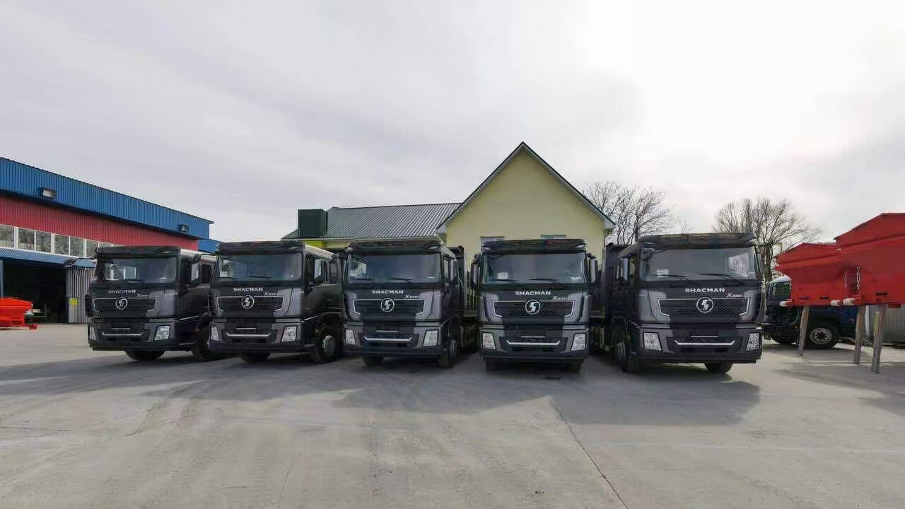 Shaanxi Automobile Delonghi X3000, привод типа 6x4 с колесной базой 3975+1400 мм,